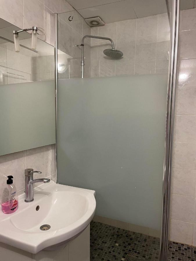 Central Flat For 7 Париж Экстерьер фото